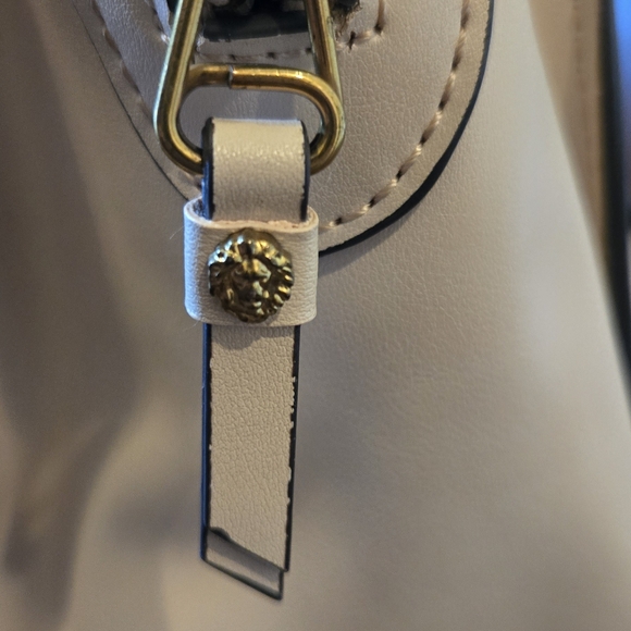 Anne Klein Cream Leather Satchel Bag Gold Logo Charm Top Handle Crossbody Strap - Picture 7 of 10